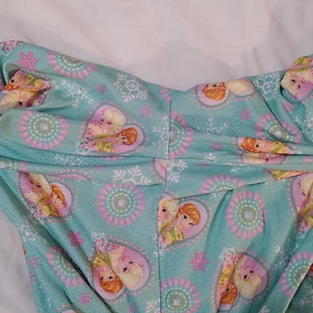 Disney Frozen PJs - Picture 4 of 8